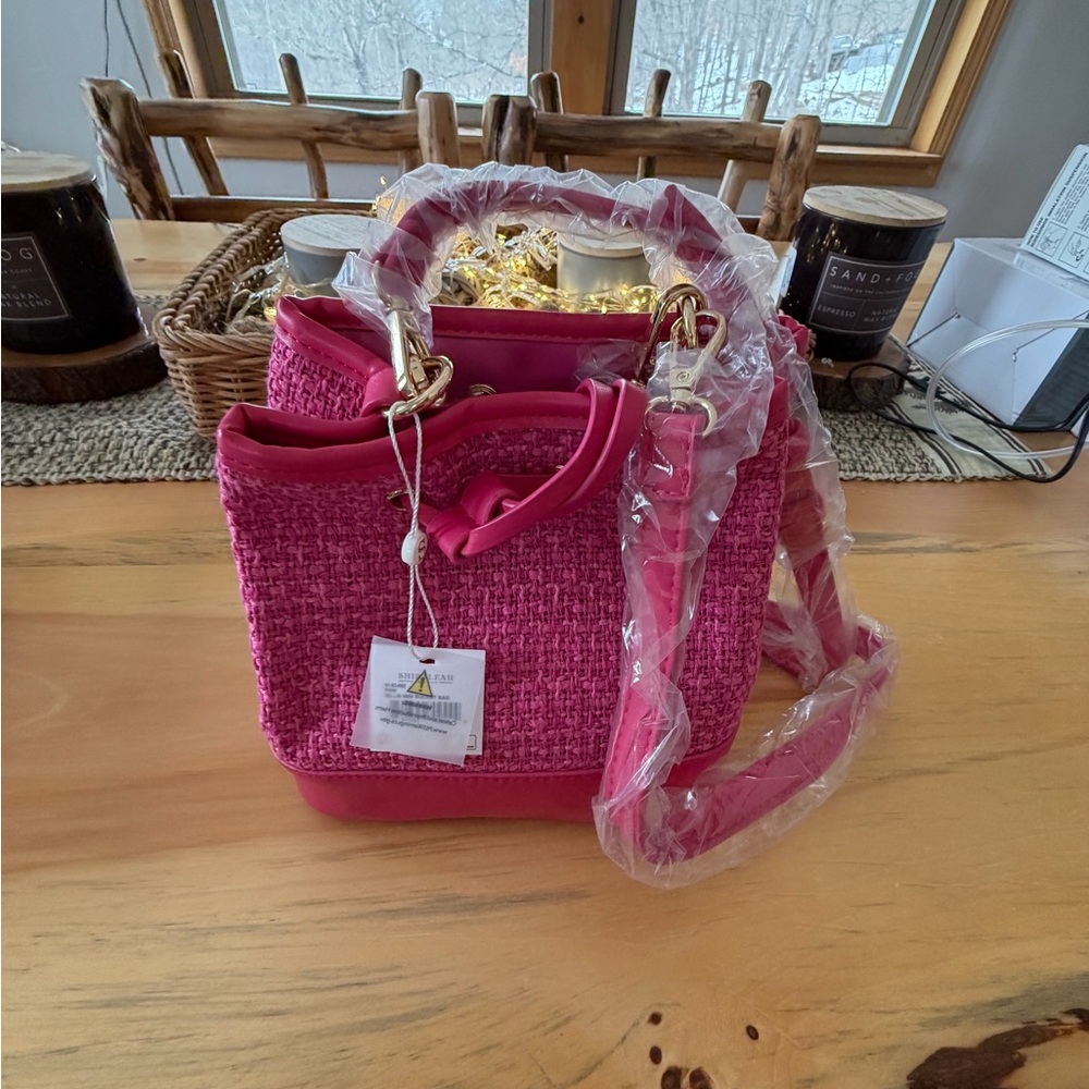 Shiraleah Hot Pink Tweed Crossbody Tote with Gold Hardware